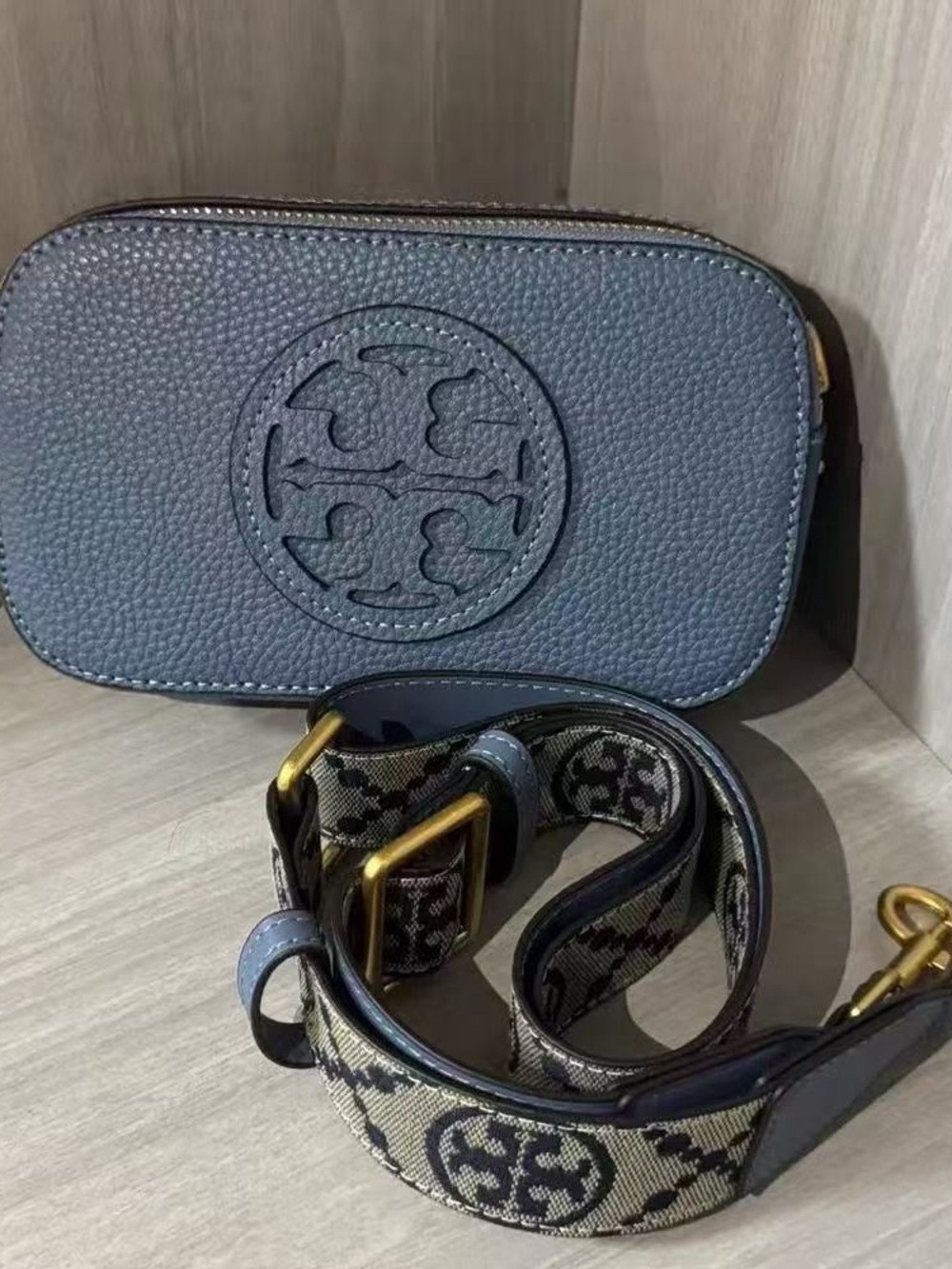 Tory Burch Blue Pebbled Leather Camera Crossbody with Logo Strap - Picture 1 of 4